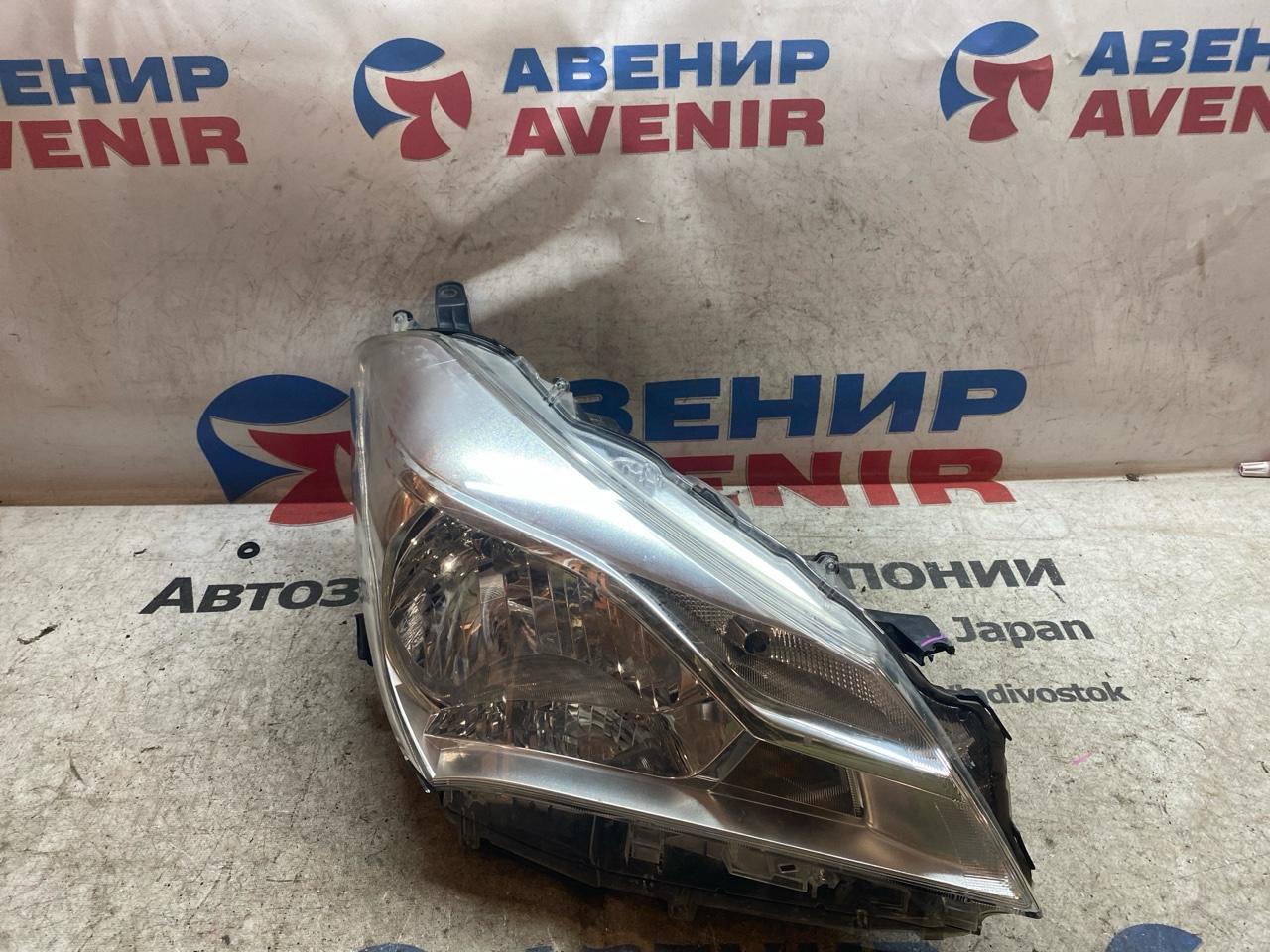 Фара TOYOTA VITZ NCP131 передняя правая (б/у)