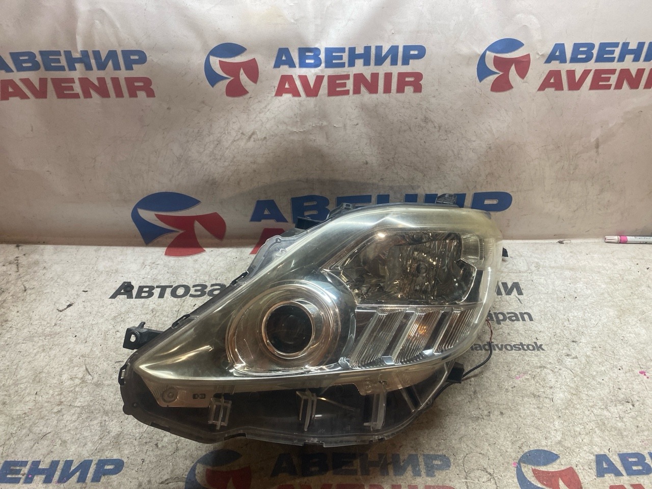 Фара TOYOTA ALPHARD GGH25 передняя левая (б/у)