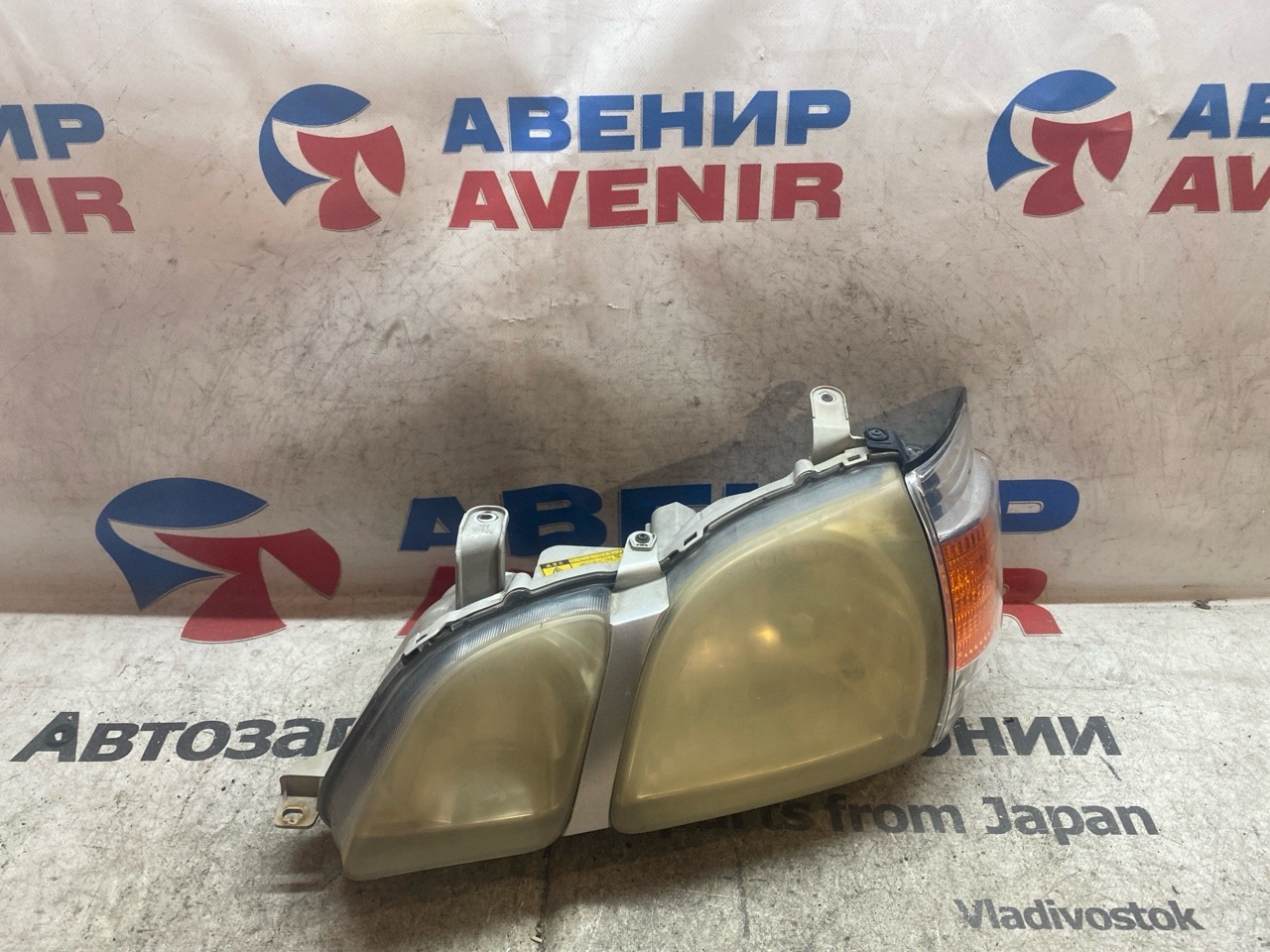 Фара TOYOTA GAIA ACM10G передняя левая (б/у)