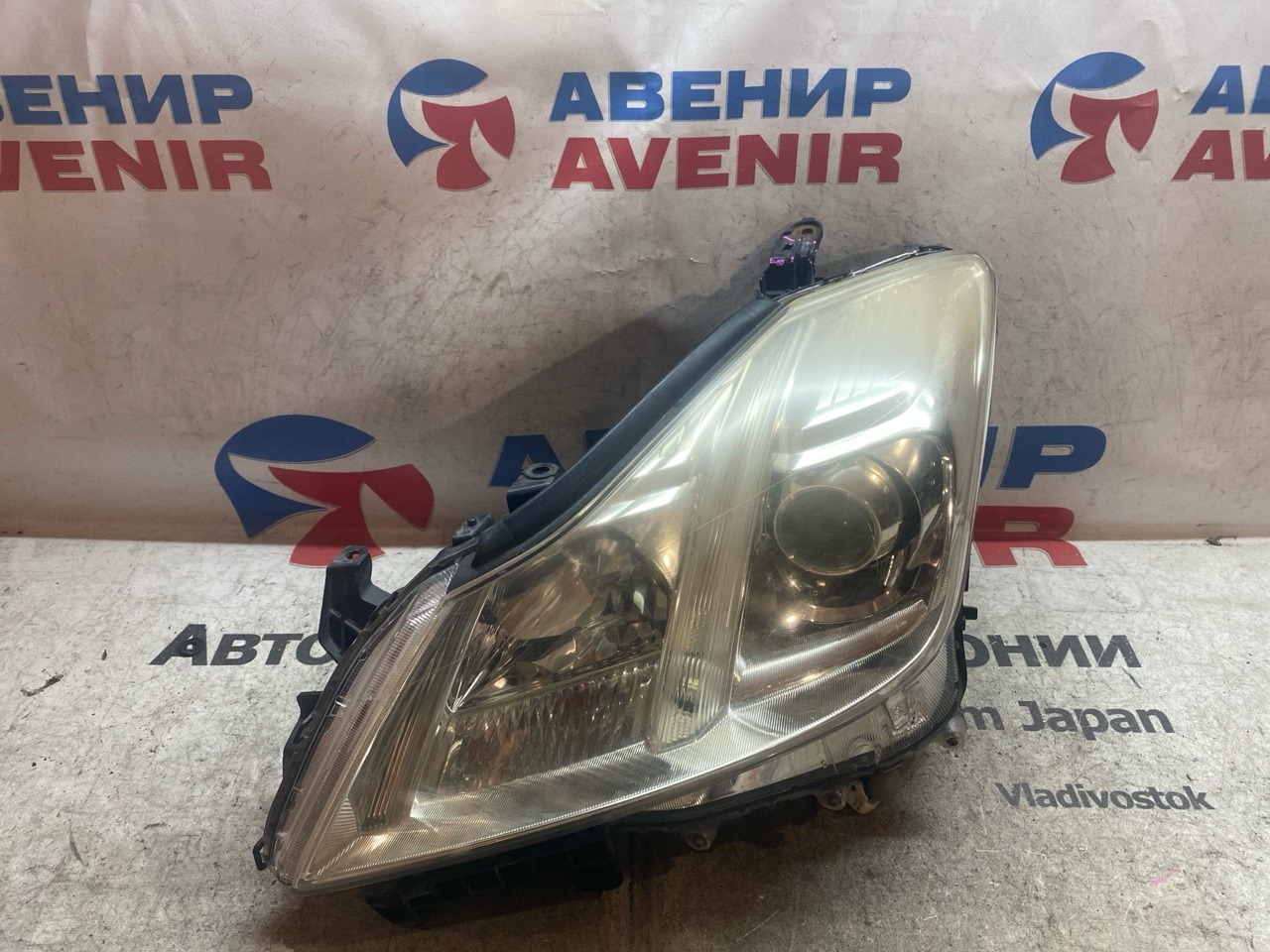 Фара TOYOTA CROWN GRS200 передняя левая (б/у)