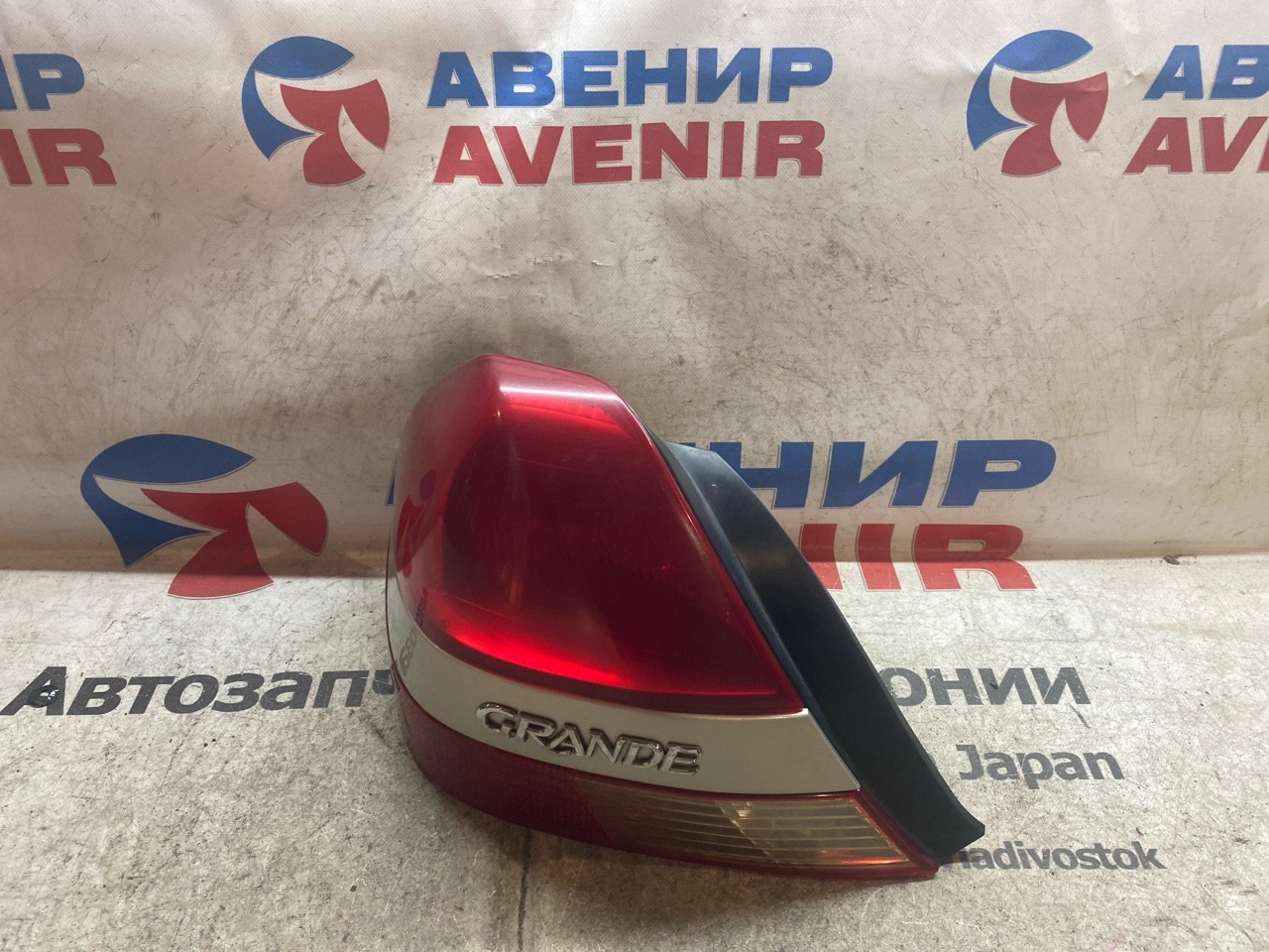 Стоп-сигнал TOYOTA MARK II JZX110 задний левый (б/у)