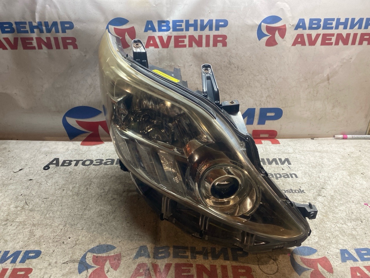 Фара TOYOTA ALPHARD GGH25 передняя правая (б/у)