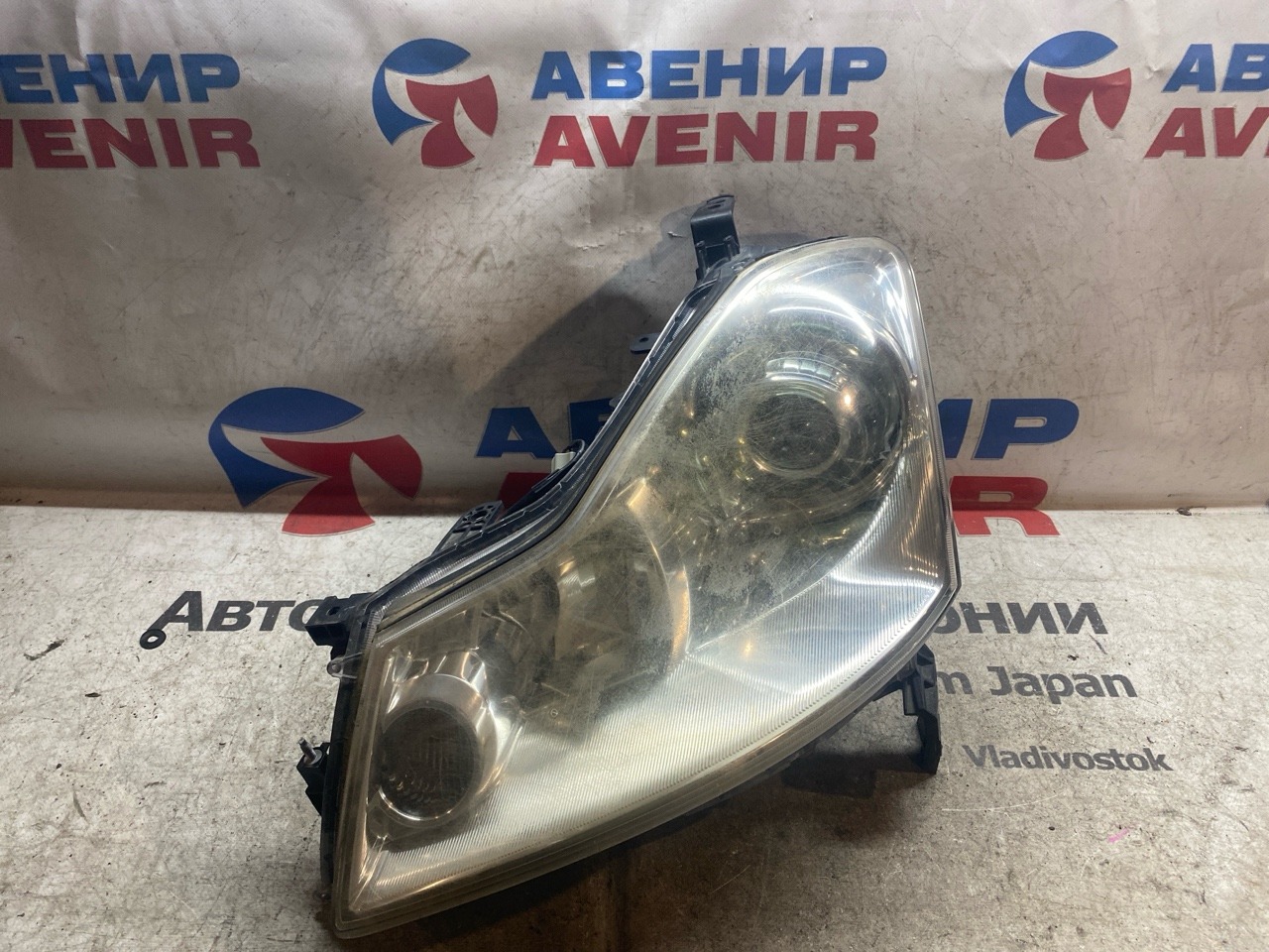 Фара NISSAN FUGA PY50 передняя левая (б/у)