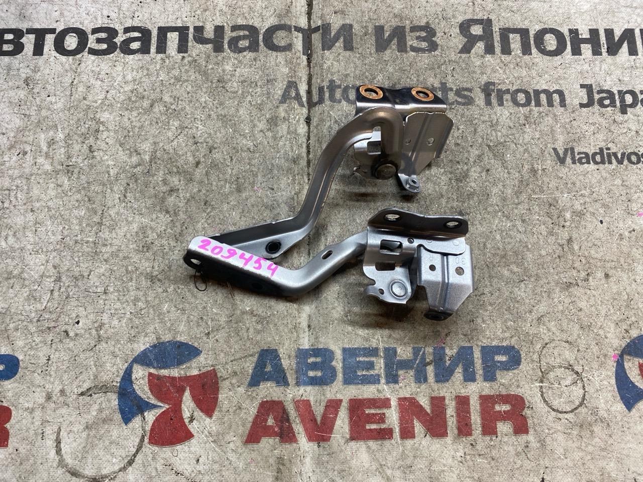 Петля капота TOYOTA PRIUS A ZVW40 (б/у)