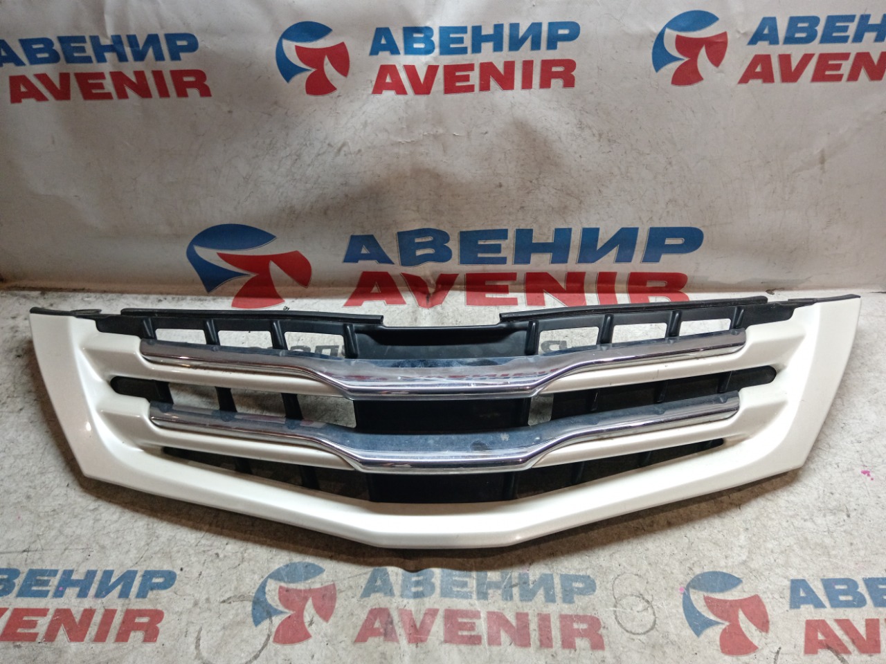 Решетка TOYOTA ALPHARD ANH20W (б/у)