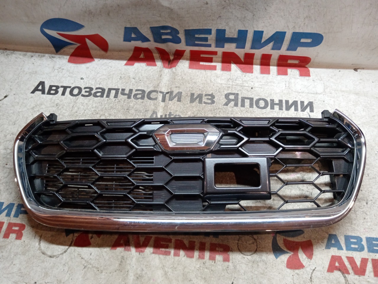 Решетка DAIHATSU CAST LA250S (б/у)