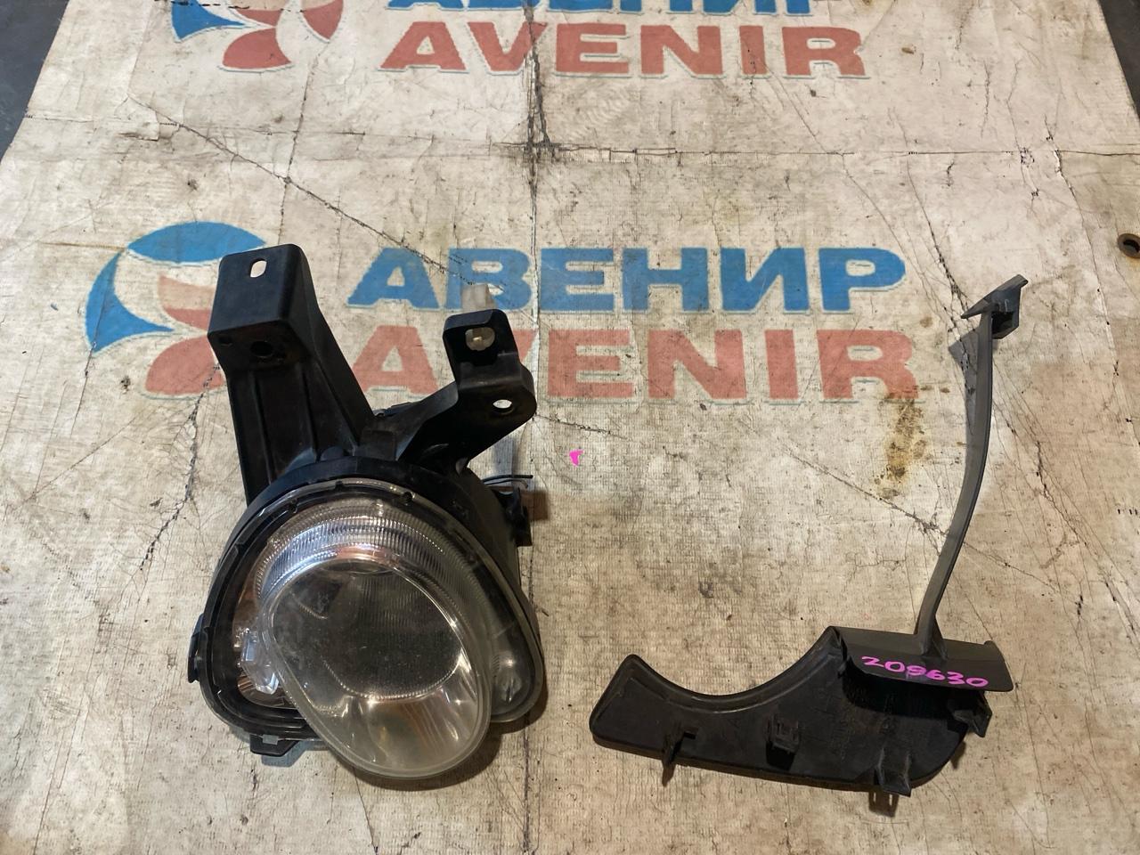 Туманка TOYOTA CROWN GRS200 передняя левая (б/у)