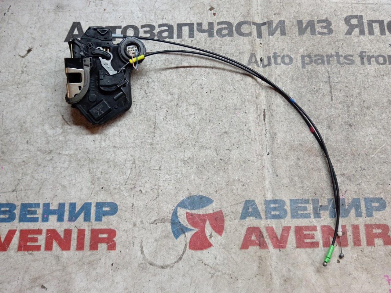Замок двери TOYOTA PREMIO AZT240 задний правый (б/у)