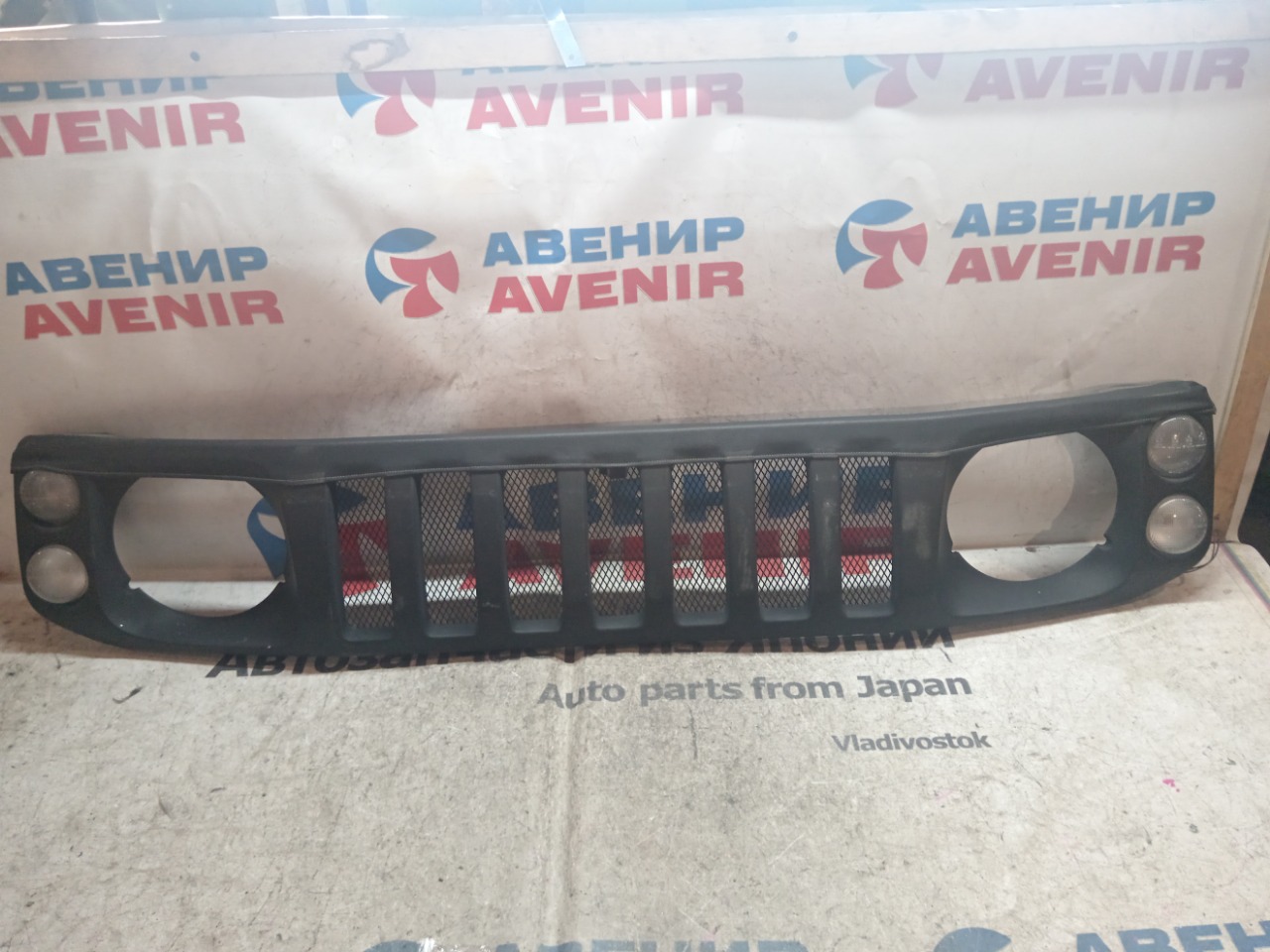 Решетка SUZUKI JIMNY JA22W (б/у)