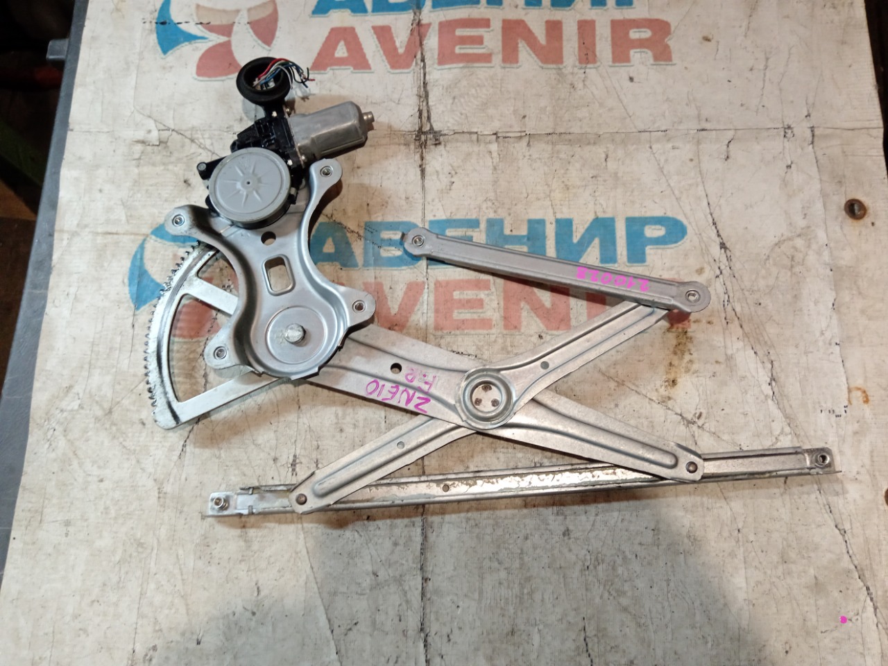 Стеклоподъемник TOYOTA WISH ANE10 передний правый (б/у)