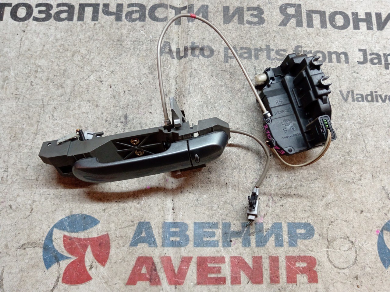 Замок 5-й двери NISSAN CUBE BZ11 задний (б/у)