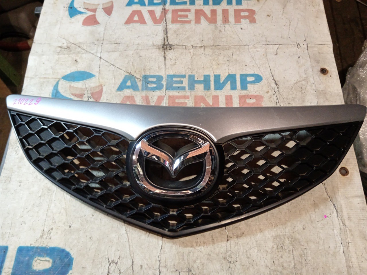 Решетка MAZDA AXELA BK3P (б/у)