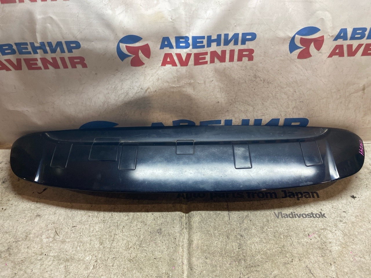 Спойлер HONDA ELYSION RR1 задний (б/у)