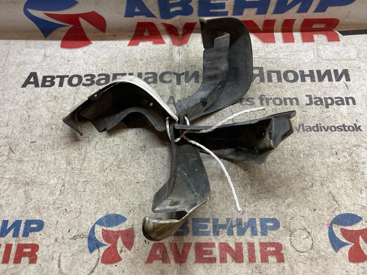 Брызговики комплект TOYOTA WISH ANE10 (б/у)