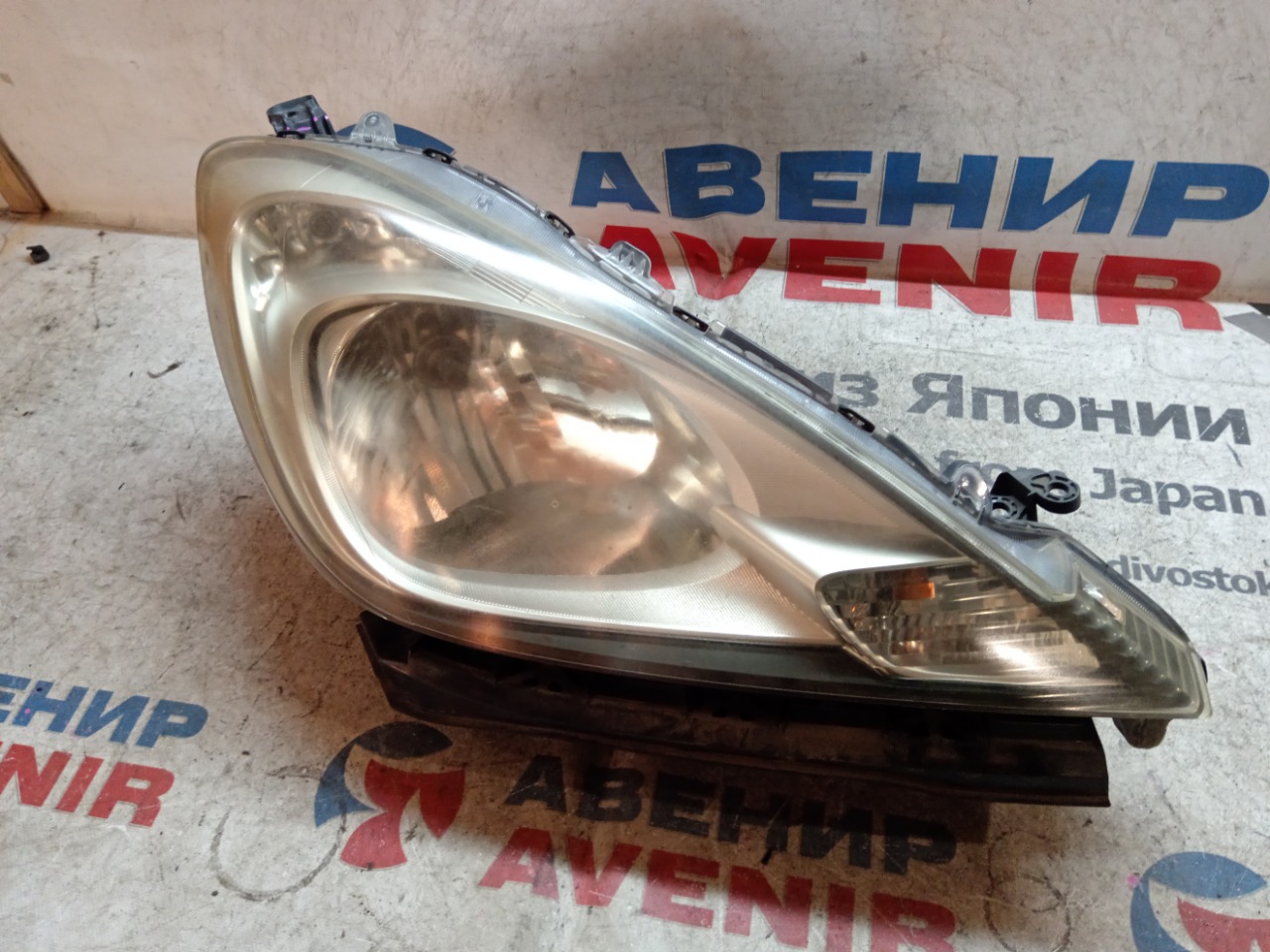 Фара HONDA FIT GE6 передняя правая (б/у)