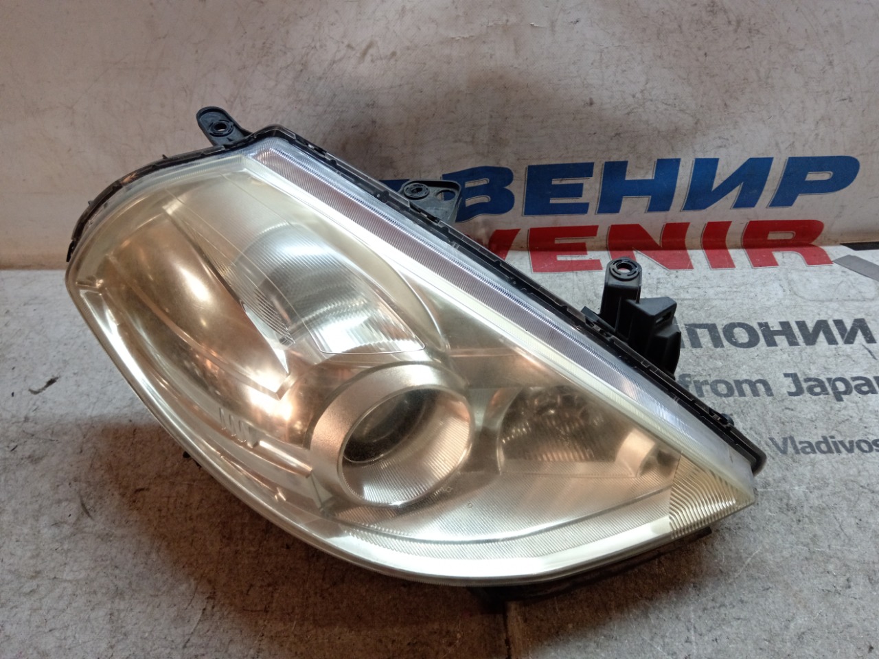 Фара NISSAN TIIDA C11 передняя правая (б/у)