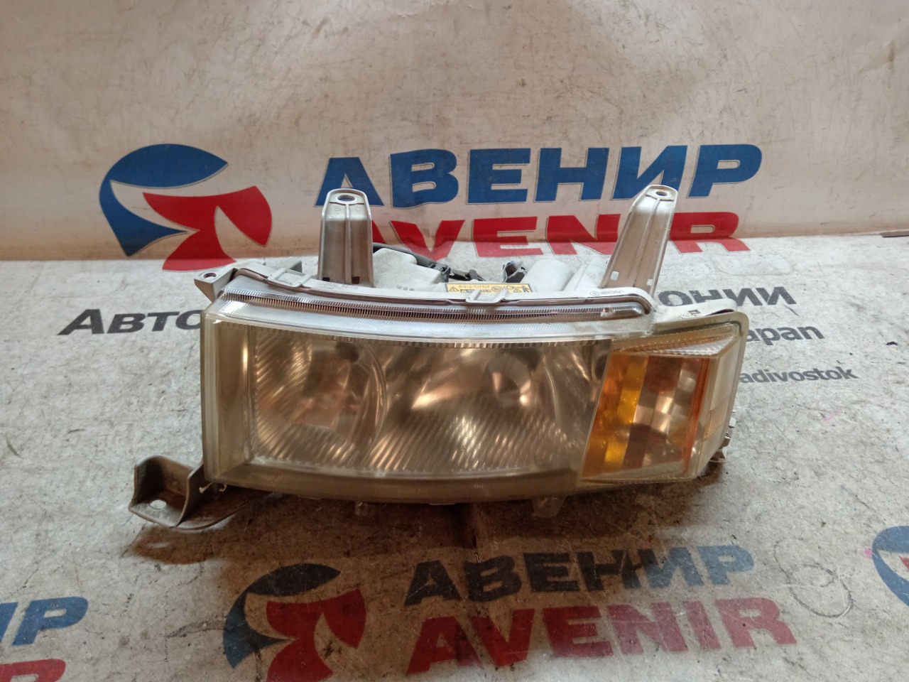 Фара TOYOTA BB NCP30 передняя левая (б/у)