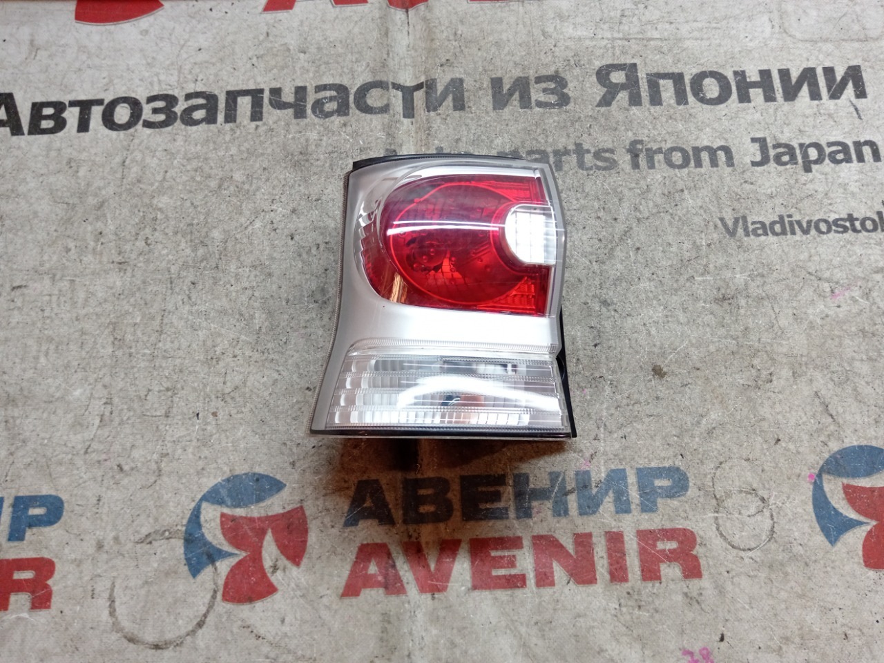 Стоп-сигнал DAIHATSU TANTO L375S задний левый (б/у)