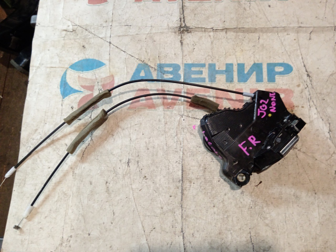 Замок двери HONDA N-BOX JG2 передний правый (б/у)