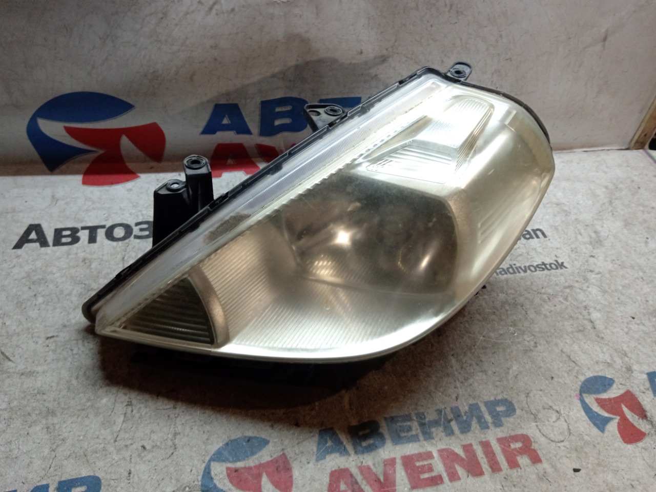 Фара NISSAN TIIDA C11 передняя левая (б/у)