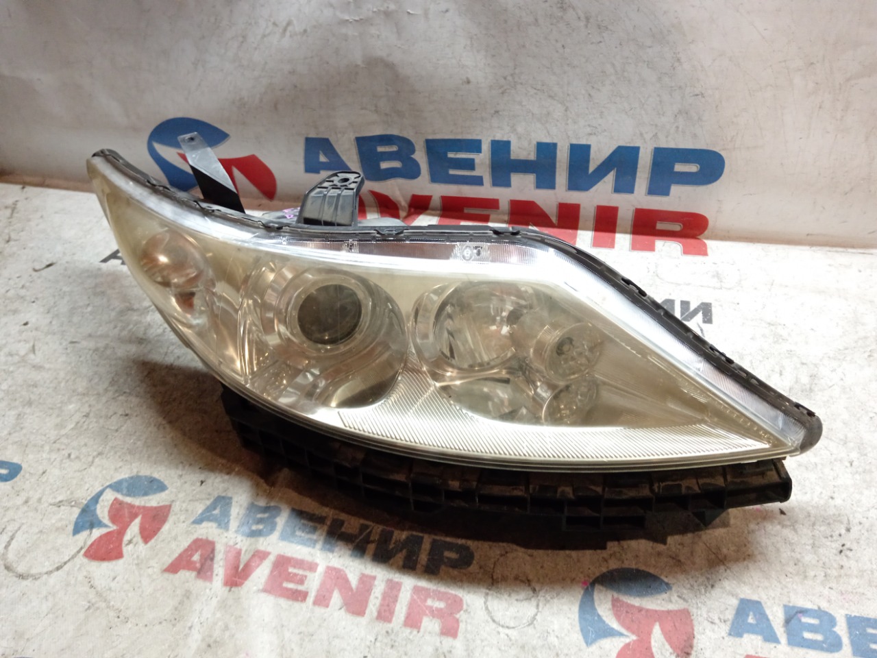 Фара HONDA ELYSION RR1 передняя правая (б/у)
