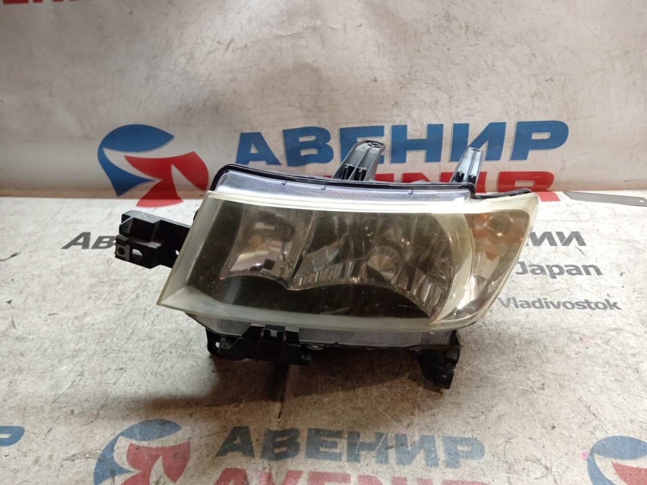 Фара TOYOTA BB QNC25 передняя левая (б/у)