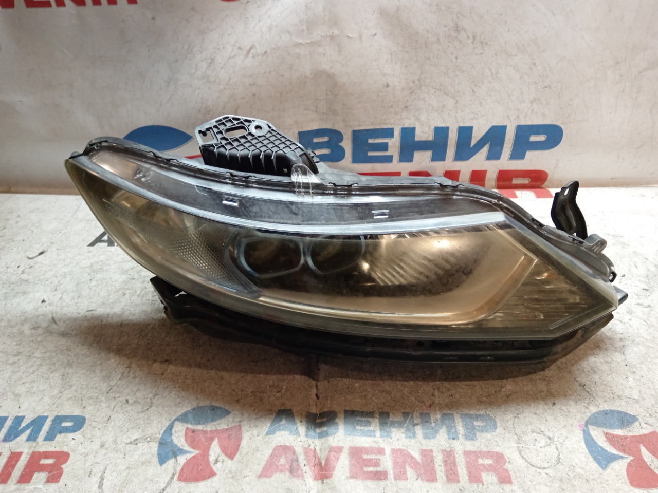 Фара HONDA JADE FR4 передняя правая (б/у)