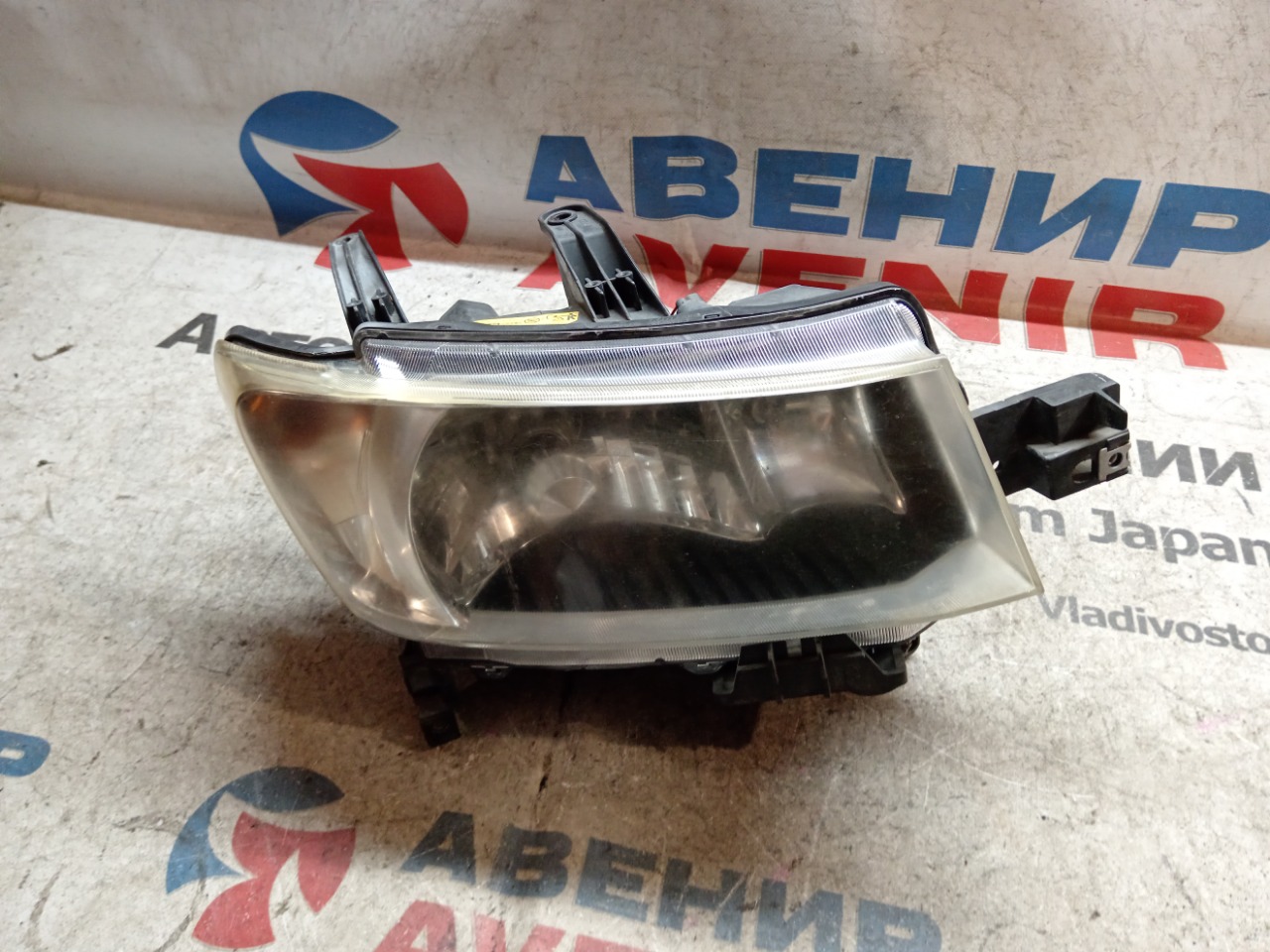 Фара TOYOTA BB QNC25 передняя правая (б/у)