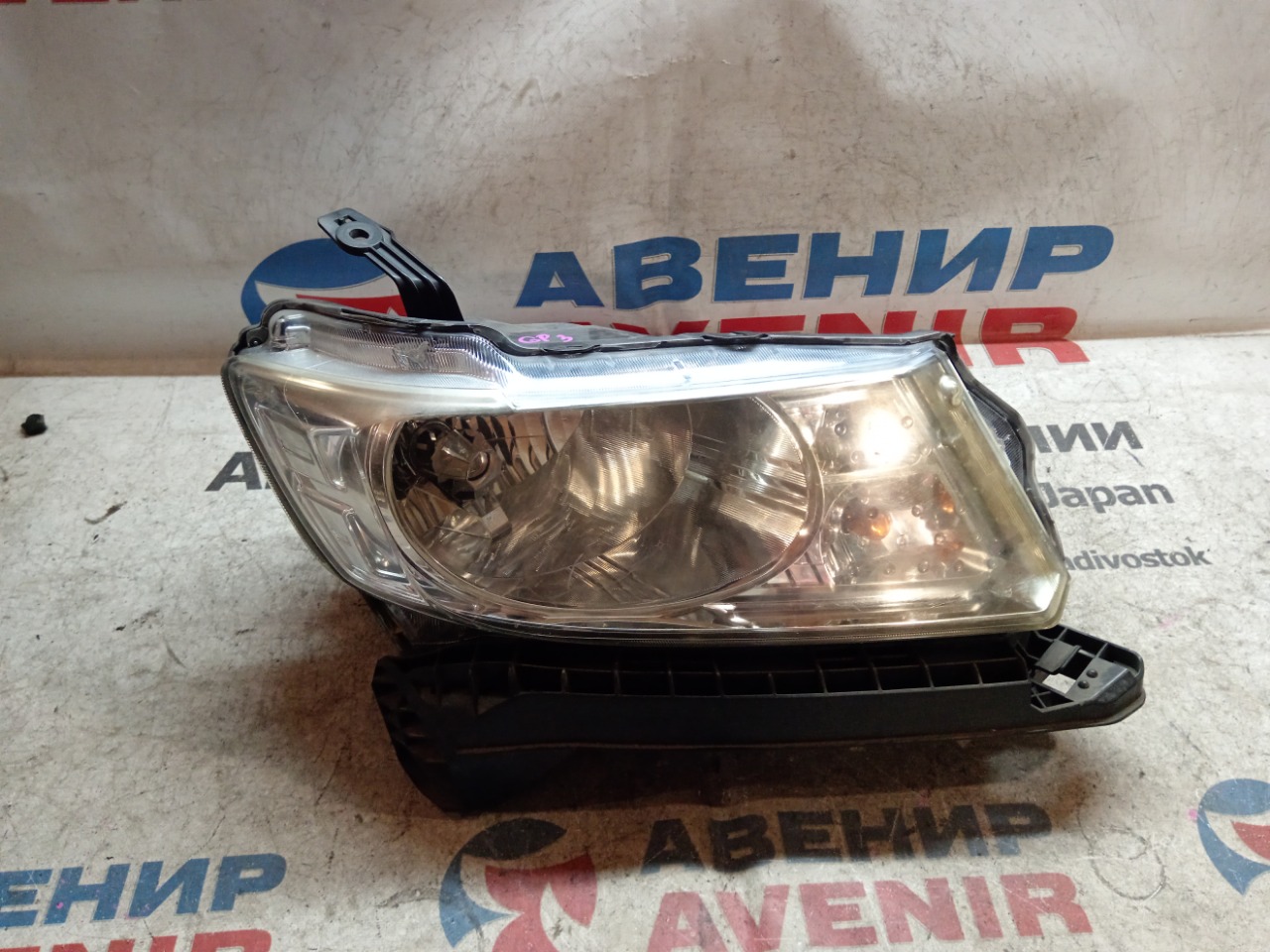 Фара HONDA FREED SPIKE GP3 передняя правая (б/у)