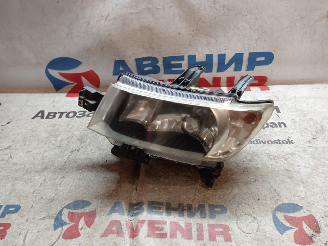 Фара TOYOTA BB QNC25 передняя левая (б/у)