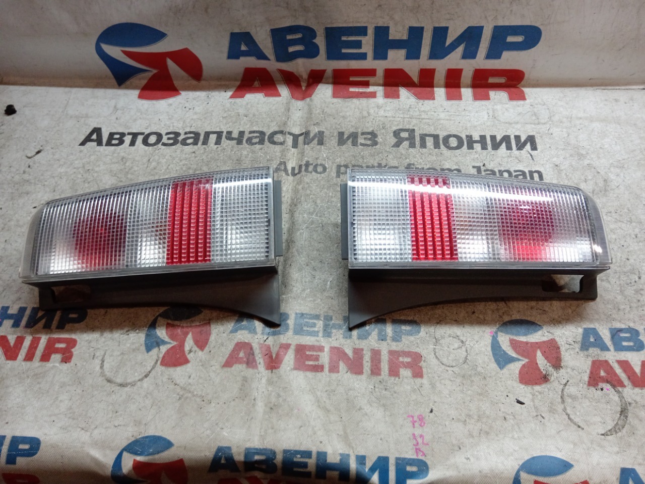 Стоп-сигнал TOYOTA BB NCP30 задний левый (б/у)