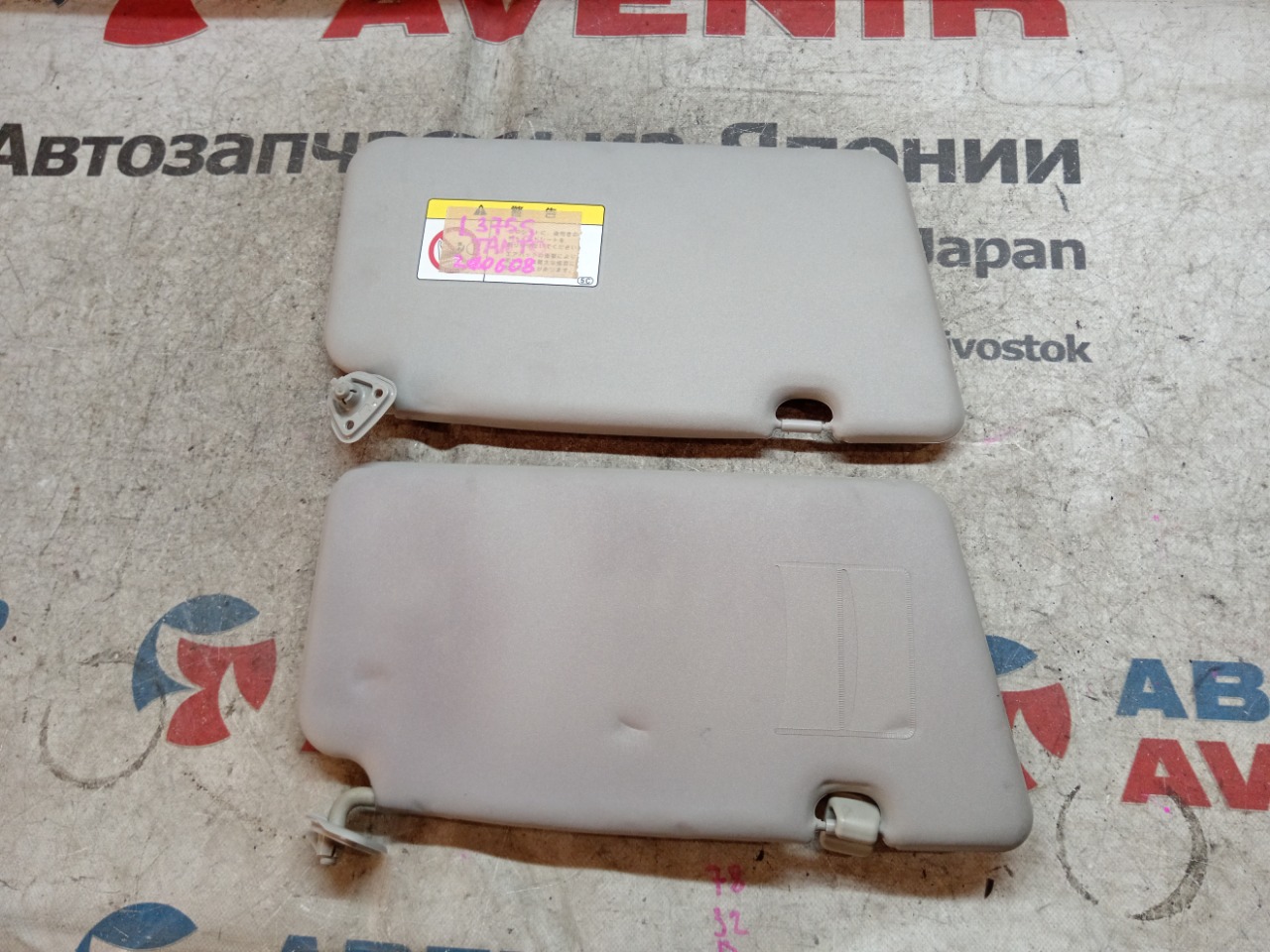 Козырек от солнца DAIHATSU TANTO L375S (б/у)