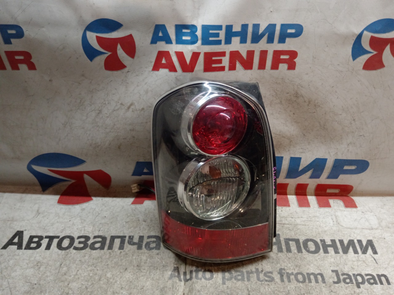 Стоп-сигнал MAZDA MPV LW3W задний левый (б/у)