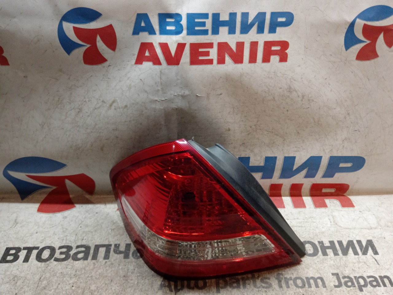 Стоп-сигнал NISSAN TIIDA LATIO SJC11 задний левый (б/у)