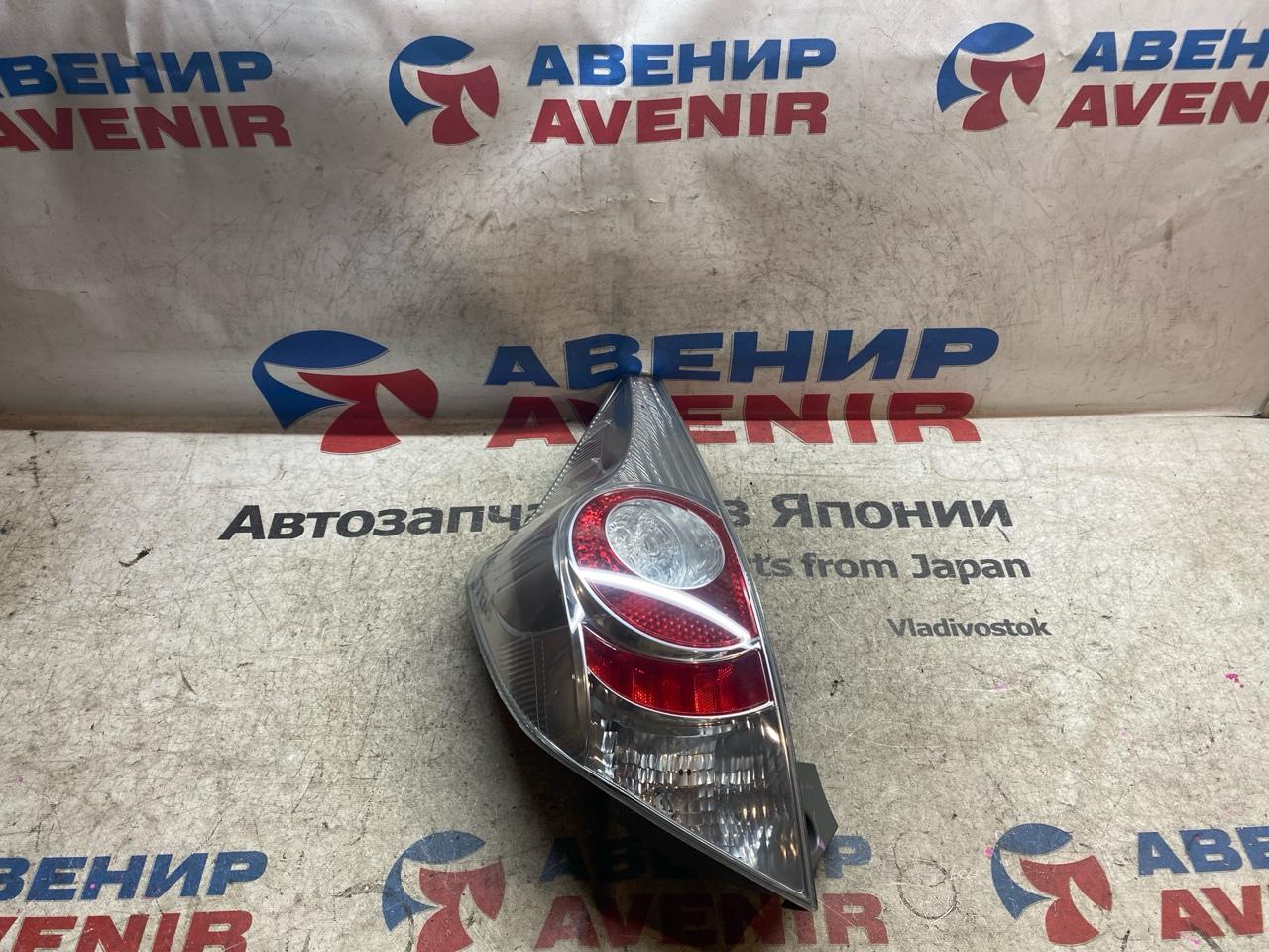 Стоп-сигнал TOYOTA AQUA NHP10 передний левый (б/у)