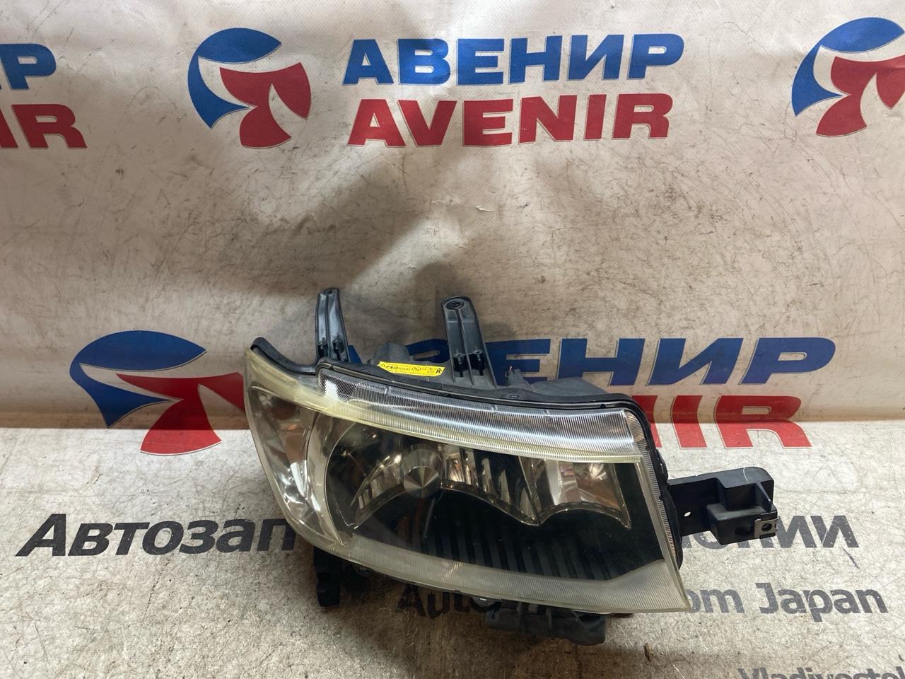 Фара TOYOTA BB QNC25 передняя правая (б/у)