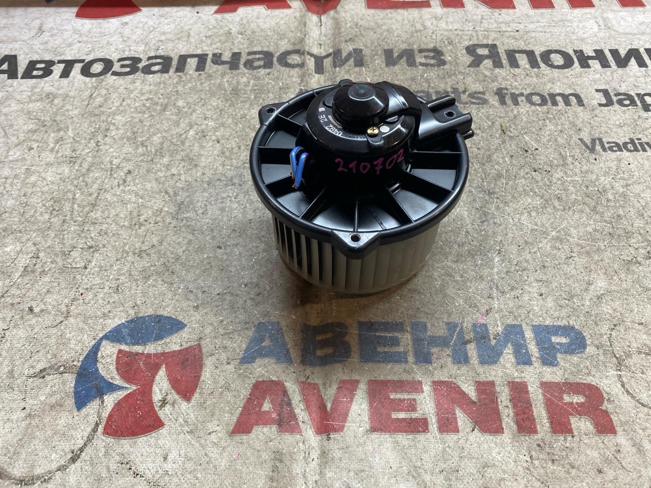 Мотор печки TOYOTA BB FUNCARGO IST PLATZ PORTE PROBOX SUCCEED RAUM SIENTA VITZ WILL CYPHA NCZ20 (б/у)