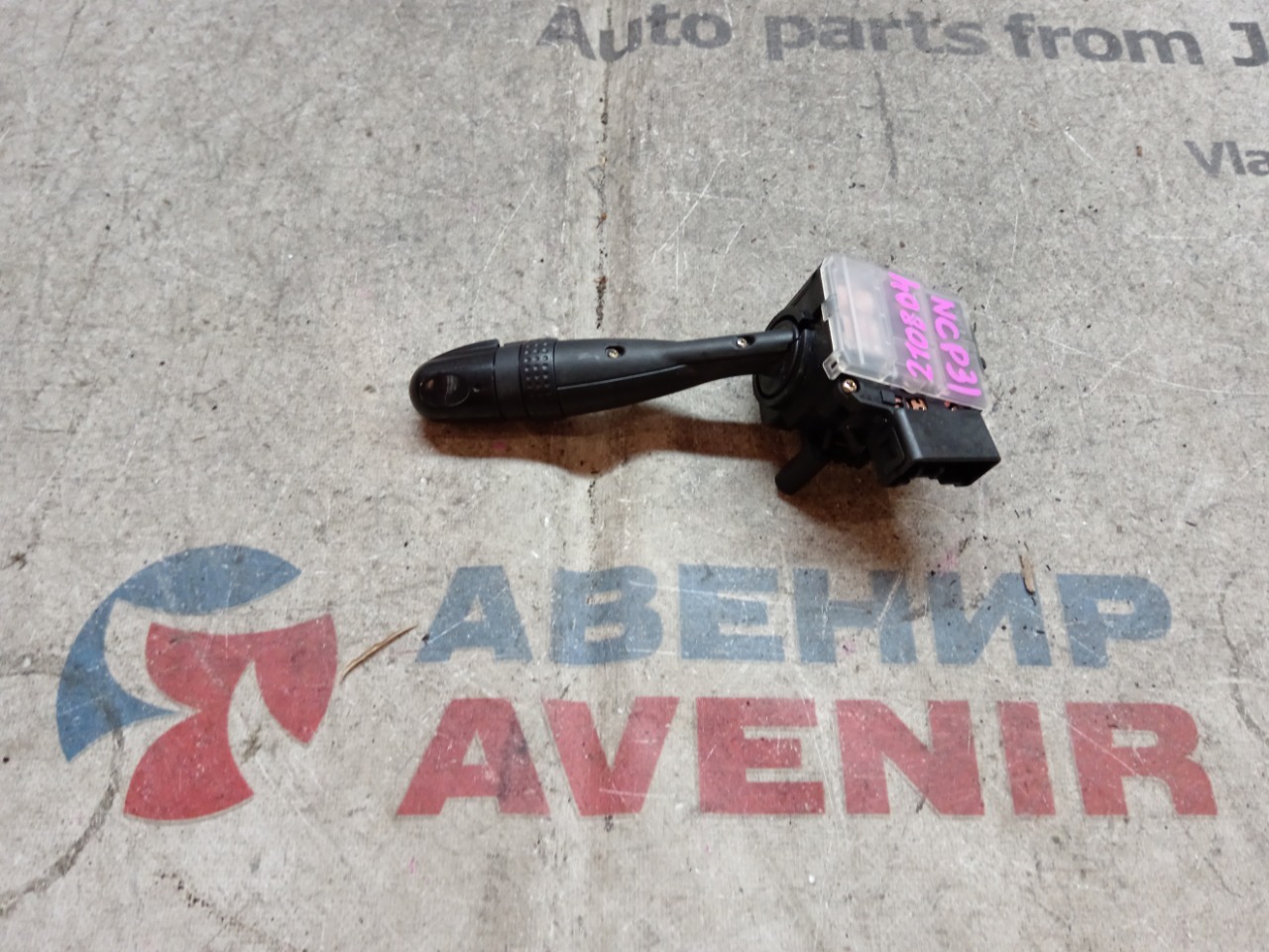 Гитара TOYOTA PLATZ NCP16 правая (б/у)