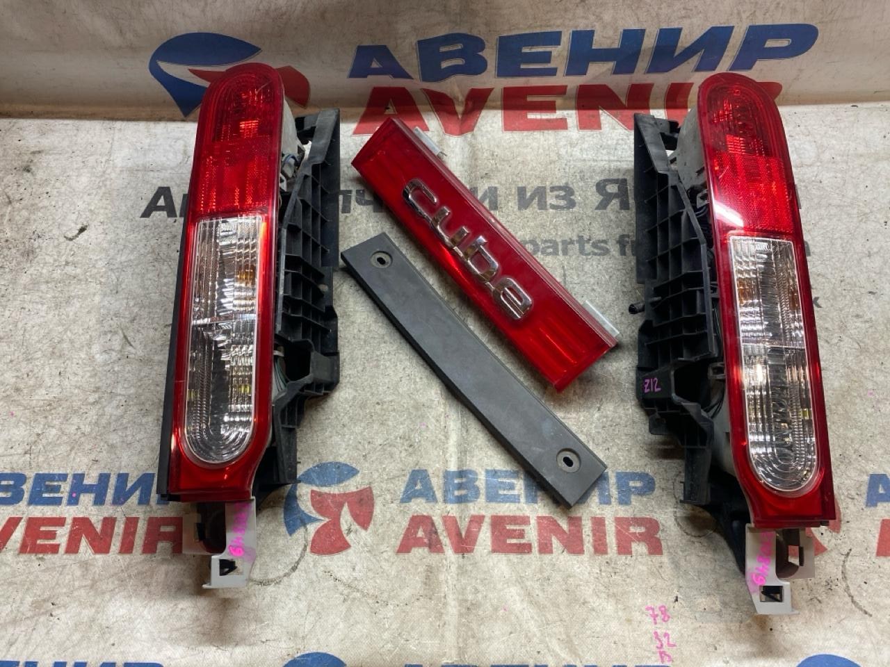 Стоп-сигнал NISSAN CUBE Z12 задний левый (б/у)