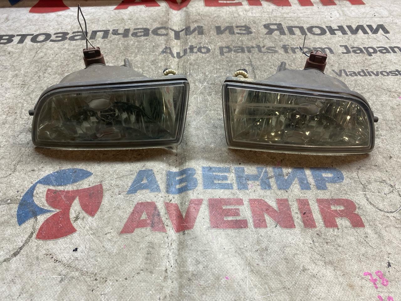 Туманка TOYOTA PROGRES JCG10 передняя (б/у)