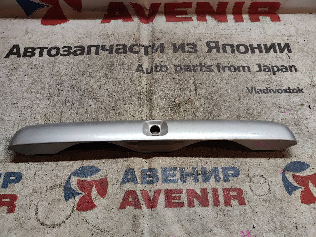 Ручка задней двери SUZUKI SWIFT HT51S M13A (б/у)