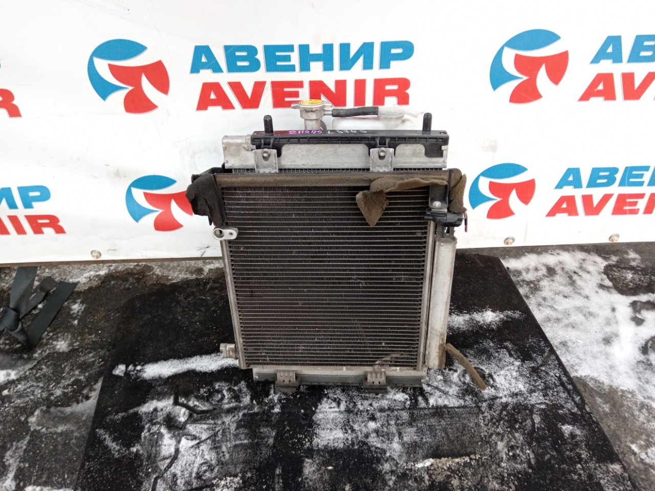 Радиатор DAIHATSU TANTO L375S KF (б/у)