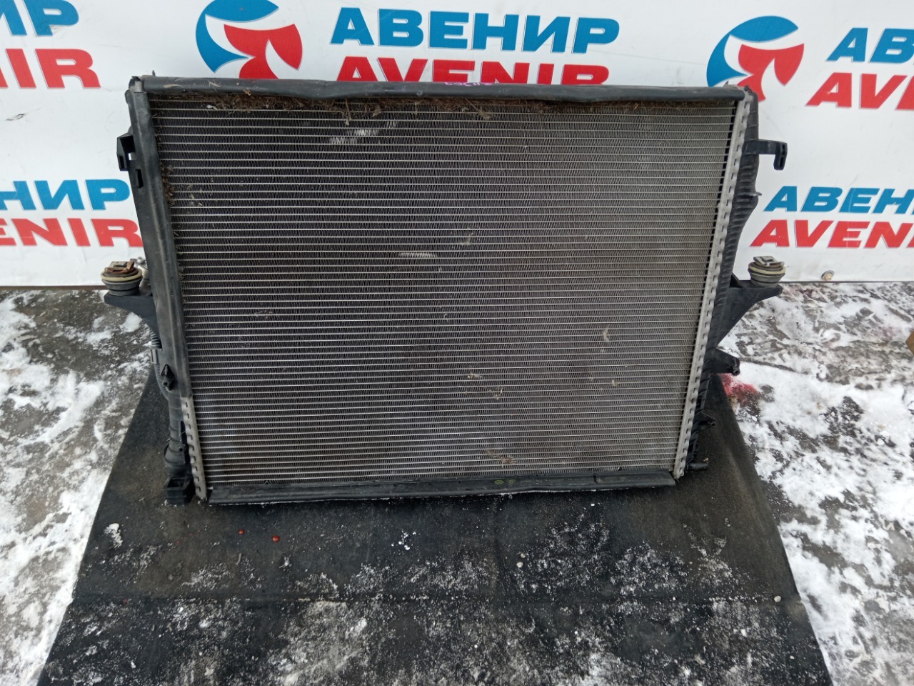 Радиатор VOLKSWAGEN TOUAREG 7L BHK (б/у)