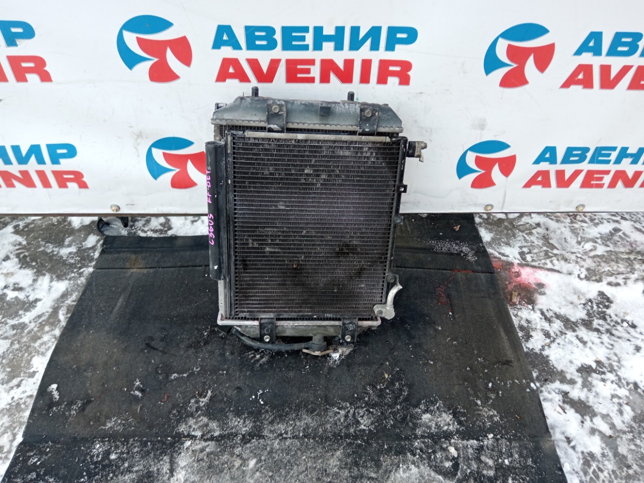 Радиатор DAIHATSU TANTO L350S EF (б/у)