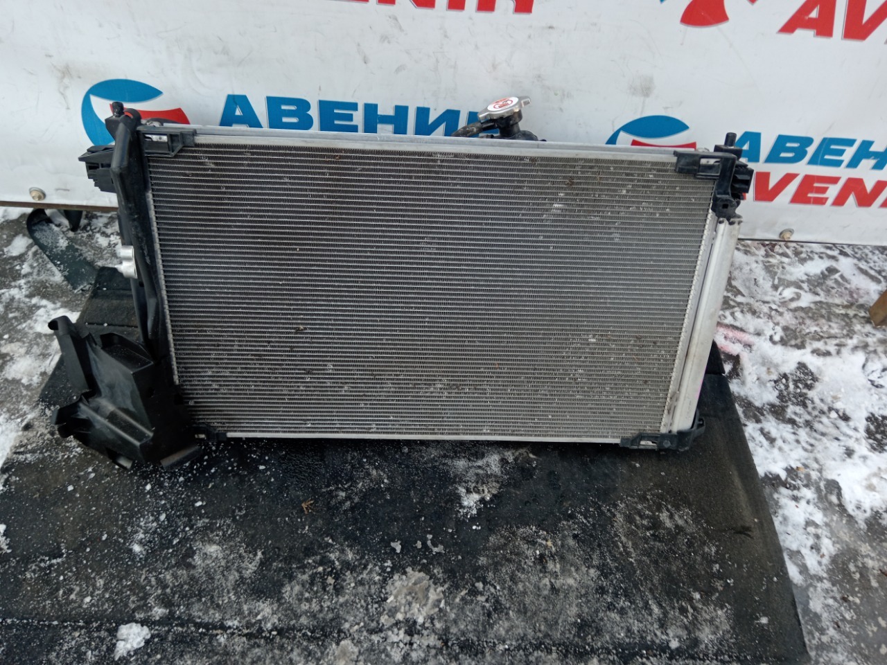 Радиатор TOYOTA AQUA MXPK10 M15A-FXE (б/у)