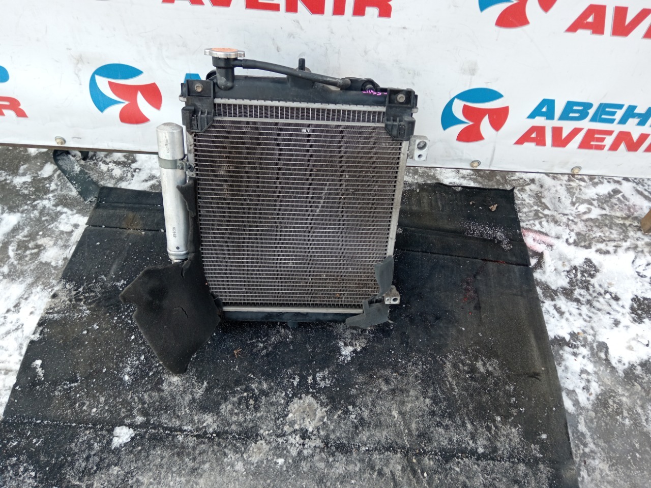 Радиатор SUBARU R1 RJ1 EN07 (б/у)