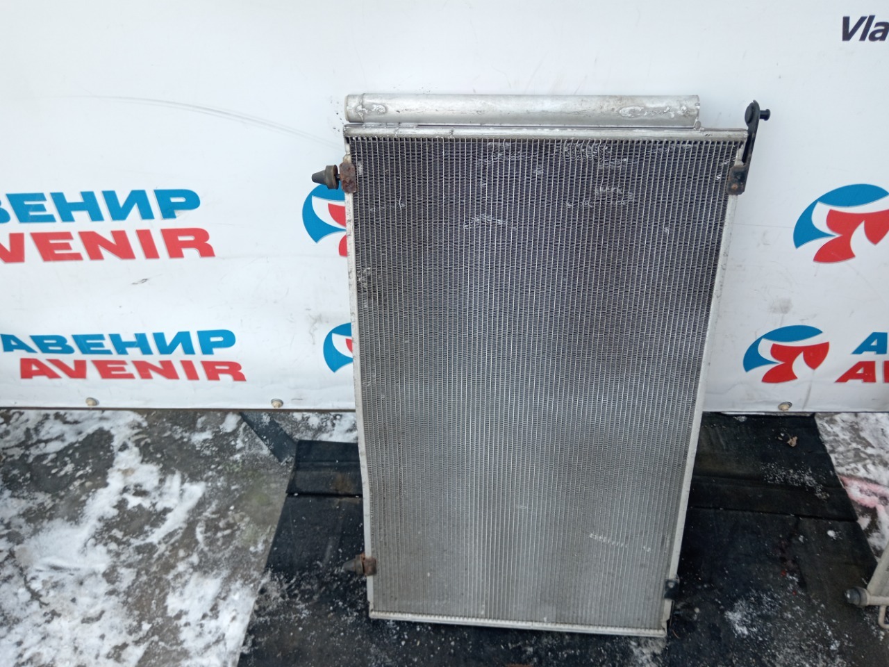 Радиатор кондиционера TOYOTA NOAH ZRR70 (б/у)