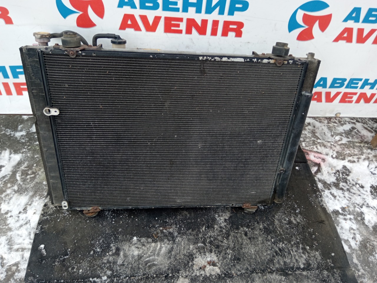 Радиатор TOYOTA ALPHARD MNH15 1MZ-FE (б/у)