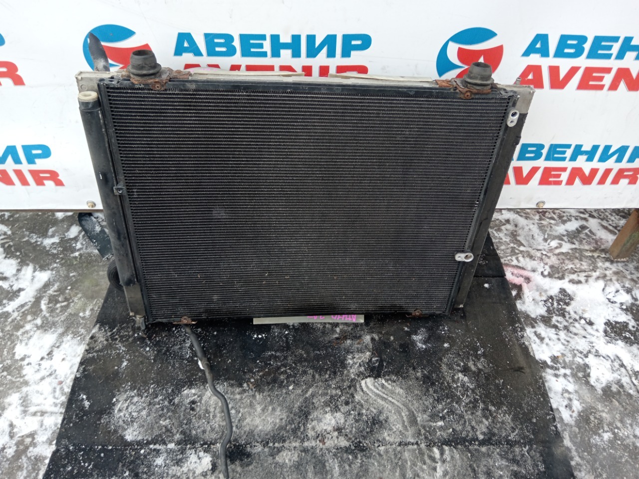 Радиатор TOYOTA ALPHARD ATH10 2AZ-FXE (б/у)