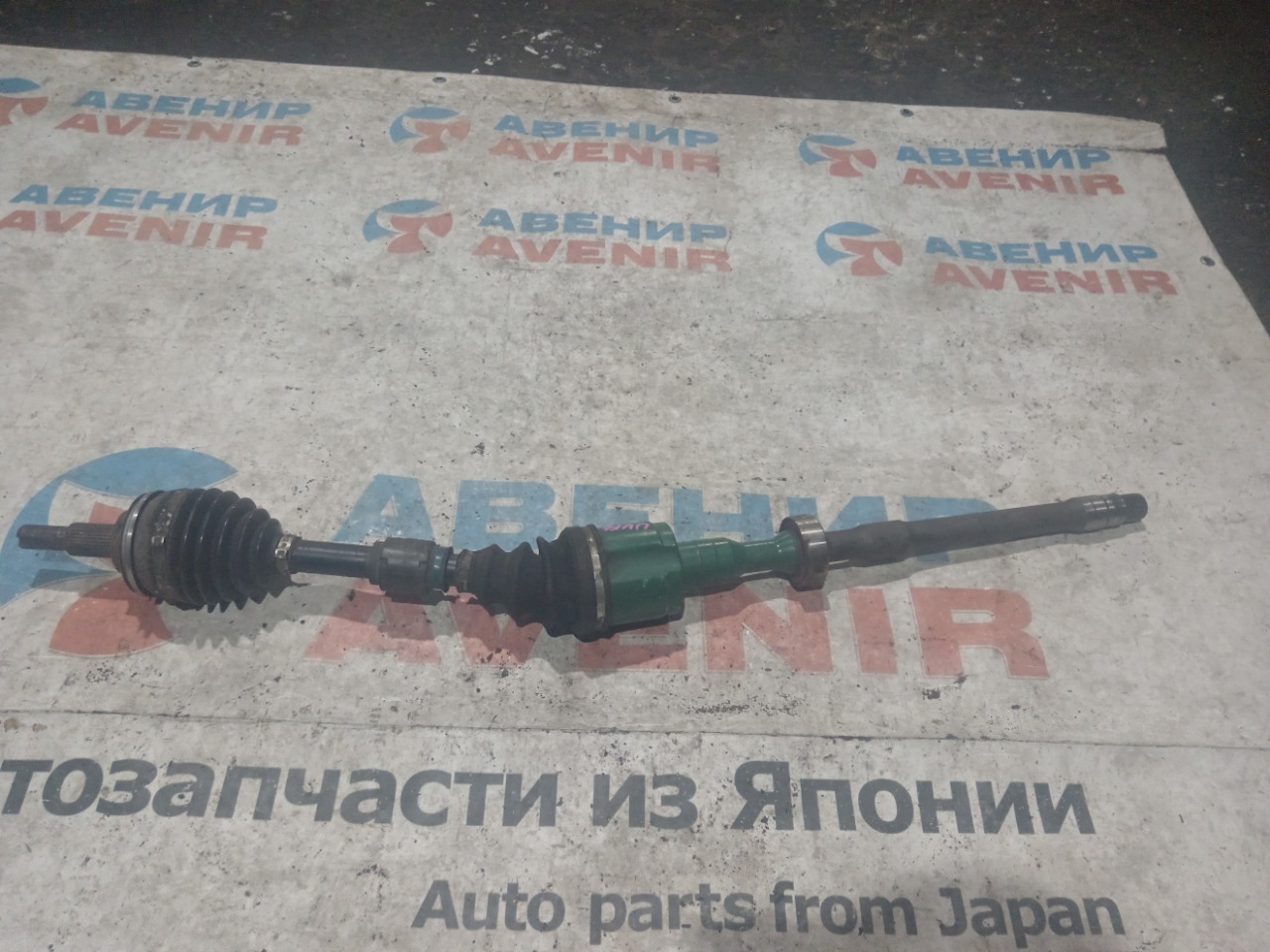 Привод LEXUS LS460 LS460L LS600H LS600HL UVF45 2UR-FSE передний правый (б/у)